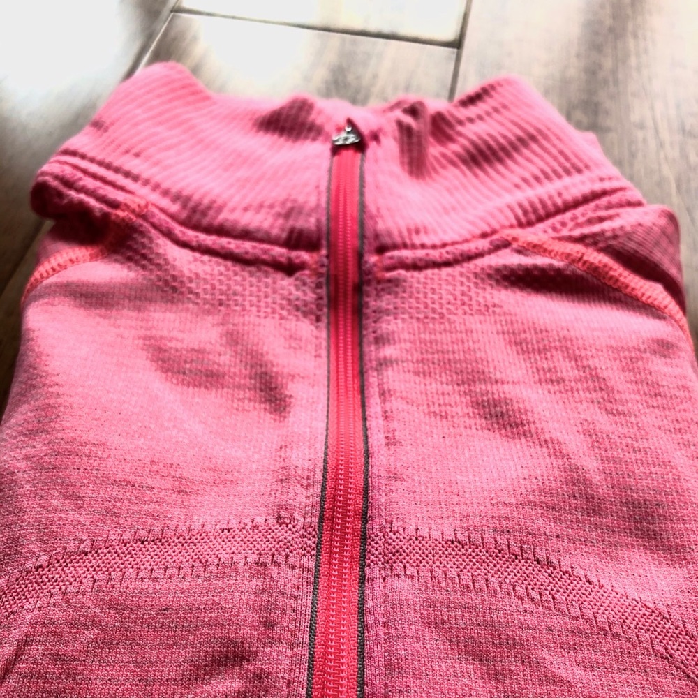 Swiftly Tech Quarter Zip